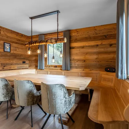 Haus Annet Holiday home *